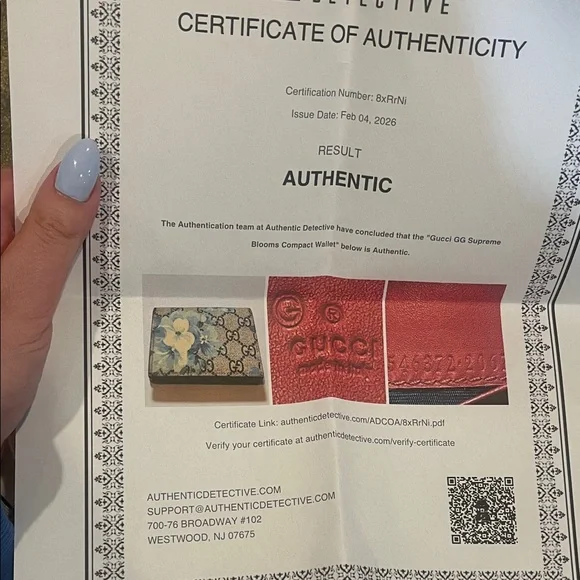 Gucci Blooms Blue Floral GG Supreme Wallet - Picture 11 of 11